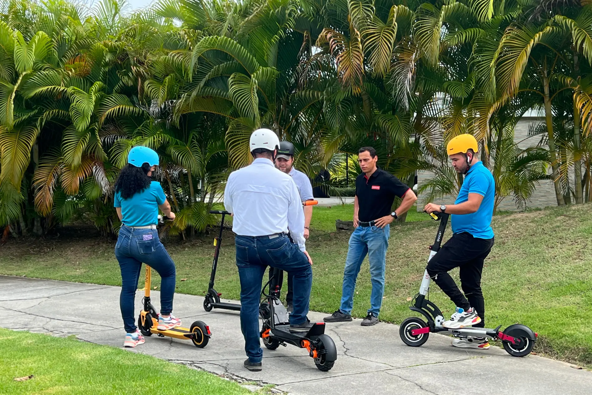 Renta-de-scooters-inokin